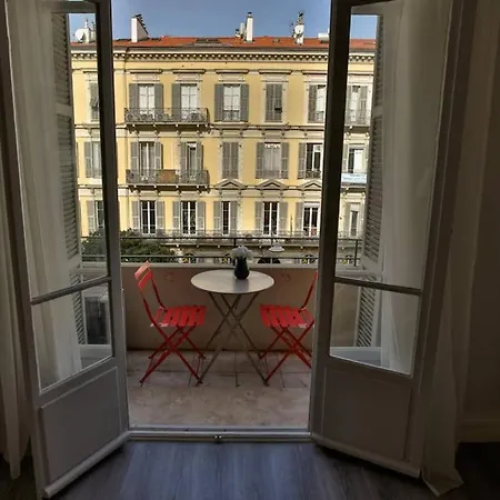 Beautiful &cozy Flat Located In Hyper Downtown