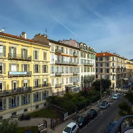 Beautiful &cozy Flat Located In Hyper Downtown Nice