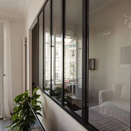 Beautiful &cozy Flat Located In Hyper Downtown Apartment *