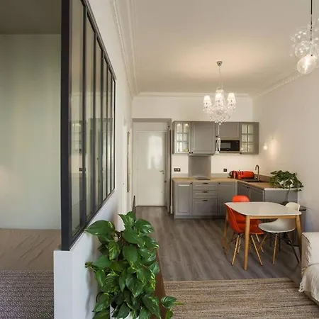Apartment Beautiful &cozy Flat Located In Hyper Downtown *