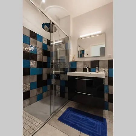 Beautiful &cozy Flat Located In Hyper Downtown * Νίκαια